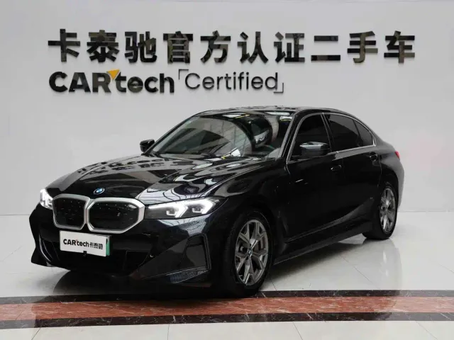 Фотография автомобиля — BMW i3