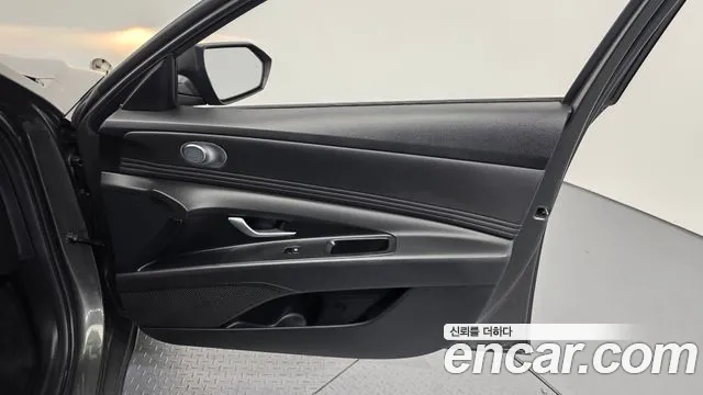Hyundai Avante CN7 — Фото автомобиля 24