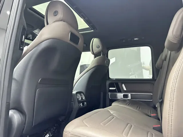 Mercedes-Benz G-Class — Фото автомобиля 15