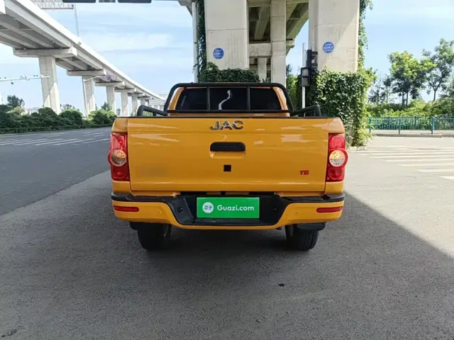 JAC Motors JAC T6 — Фото автомобиля 3
