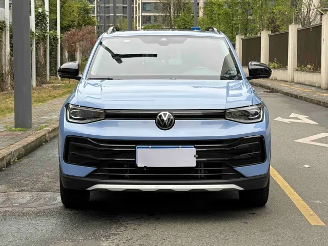 Volkswagen Tharu — Фото автомобиля 2