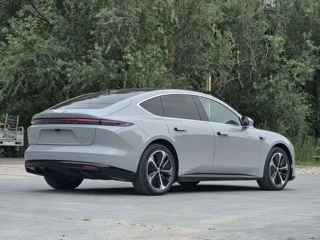 Nio ET5 — Фото автомобиля 5