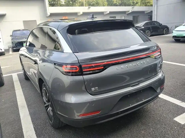 Leapmotor C11 — Фото автомобиля 4
