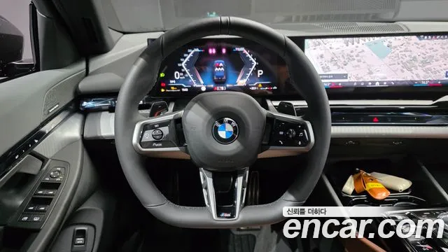 BMW 5-Series 5 серия (G60) 530i xDrive M Sport — Фото автомобиля 12