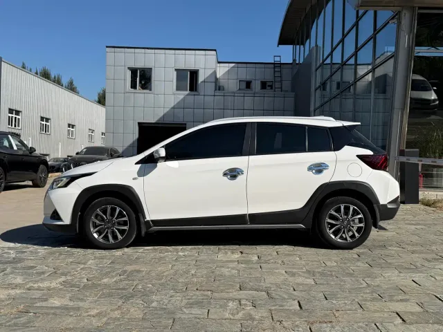 Toyota YARiS L Zhi Xuan — Фото автомобиля 3