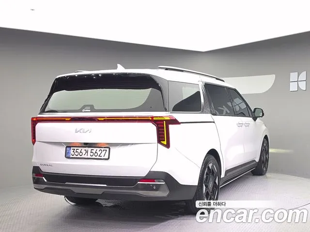 Kia Canival Новый Carnival 4 поколение Дизель 7 мест Signature — Фото автомобиля 2