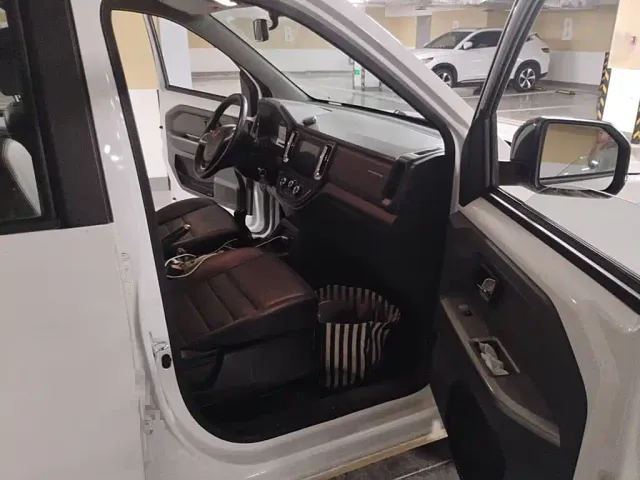Wuling Zhengcheng — Фото автомобиля 2