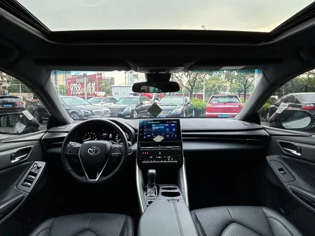 Toyota Avalon — Фото автомобиля 21
