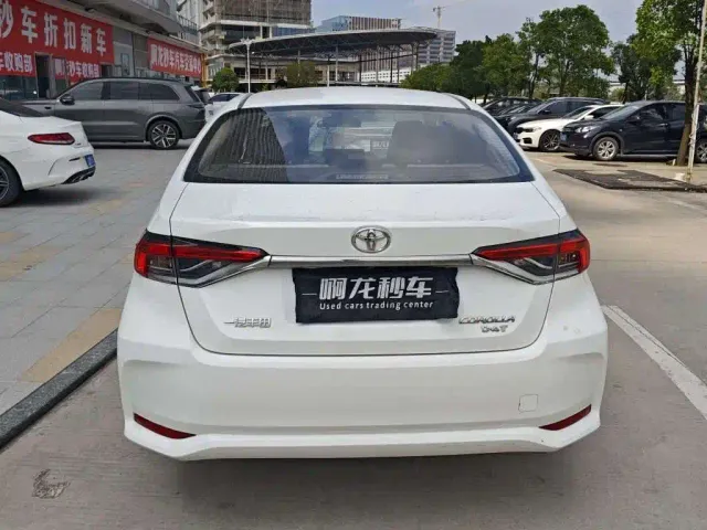 Toyota Corolla — Фото автомобиля 9
