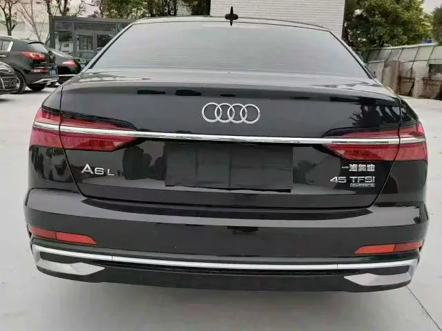Audi A6L — Фото автомобиля 8