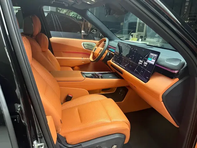 Lynk & Co 900 — Фото автомобиля 11