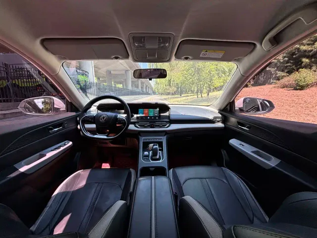 Dongfeng Fengshen E70 — Фото автомобиля 9