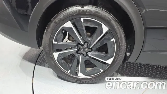 Peugeot 408 1.2 Pure Tech Allure — Фото автомобиля 5