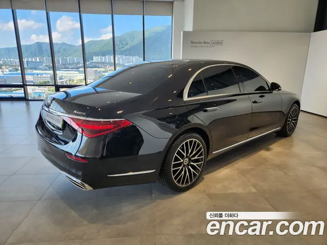Mercedes-Benz S-Class — Фото автомобиля 4
