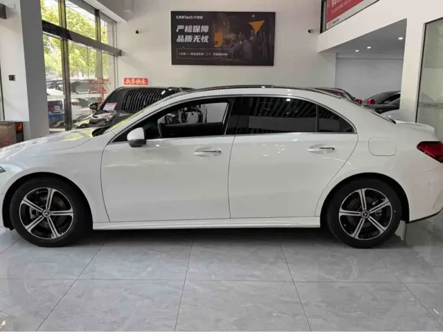 Mercedes-Benz A-Class — Фото автомобиля 6