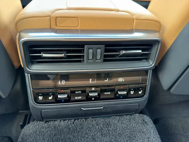 Lexus LX — Фото автомобиля 16