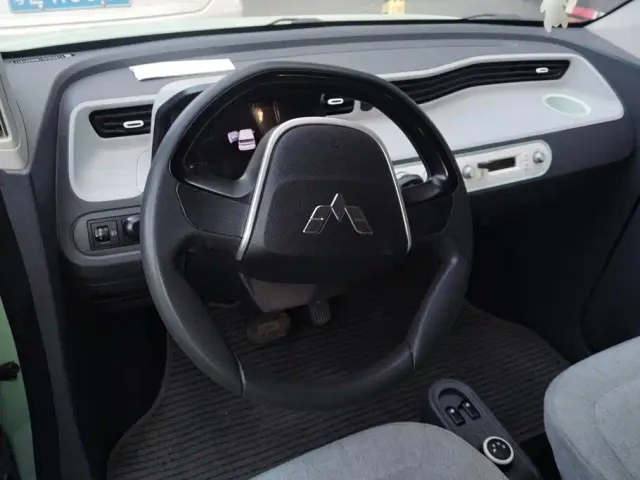 Wuling Hongguang Mini EV — Фото автомобиля 15