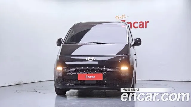 Hyundai Staria — Фото автомобиля 3