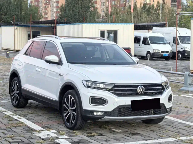 Volkswagen T-Roc — Фото автомобиля 2
