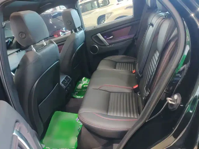 Land Rover Discovery Sport — Фото автомобиля 16