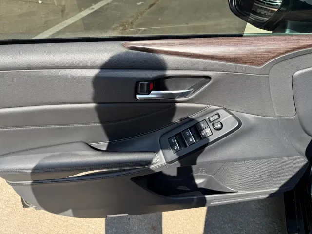 Toyota Avalon — Фото автомобиля 12