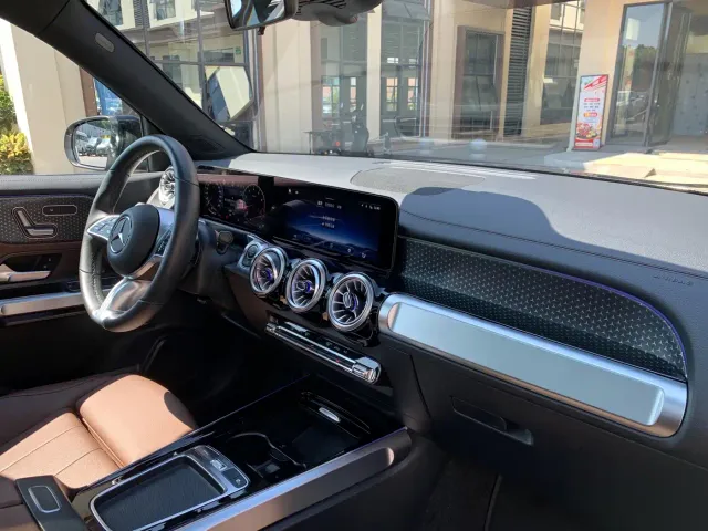 Mercedes-Benz GLB-Class — Фото автомобиля 28
