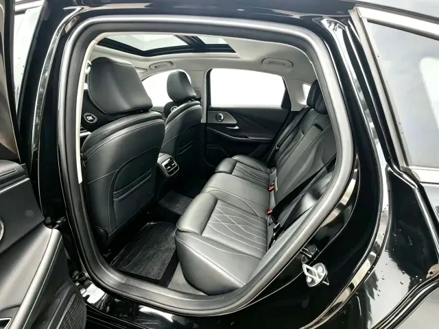 Chery Arrizo 8 — Фото автомобиля 6