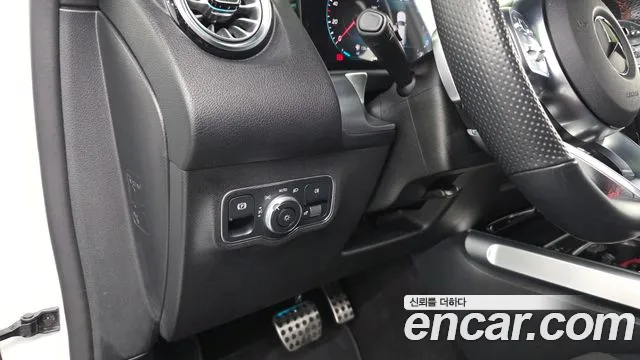 Mercedes-Benz GLB-Class — Фото автомобиля 12