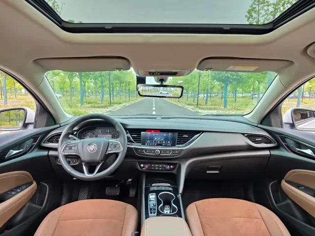 Buick Regal — Фото автомобиля 15