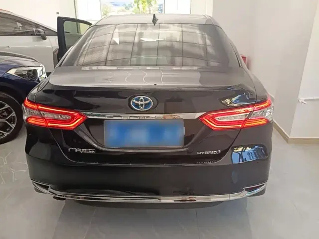 Toyota Camry — Фото автомобиля 5