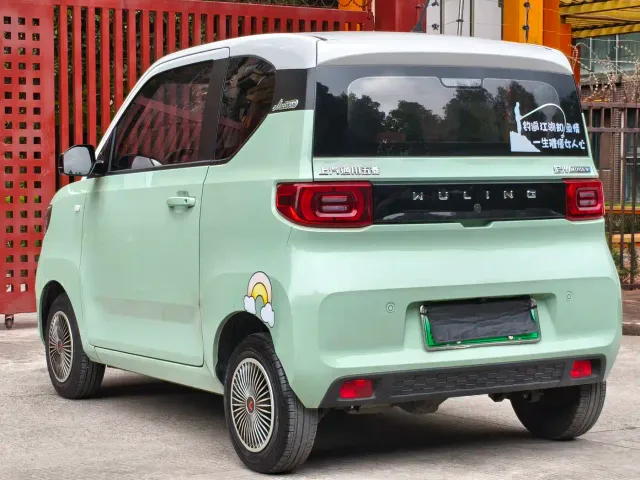 Wuling Hongguang Mini EV — Фото автомобиля 8