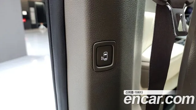 Kia Canival Carnival 4 поколение Бензин 9 мест Hi-Limousine — Фото автомобиля 19