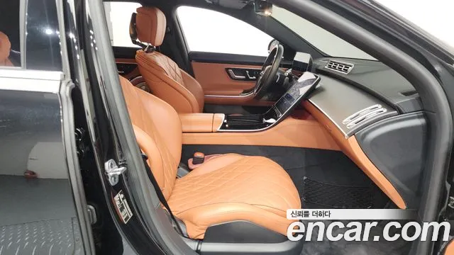 Mercedes-Benz S-Class — Фото автомобиля 21