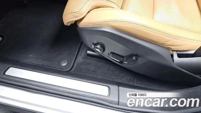 Вольво XC60 — Фото автомобиля 28