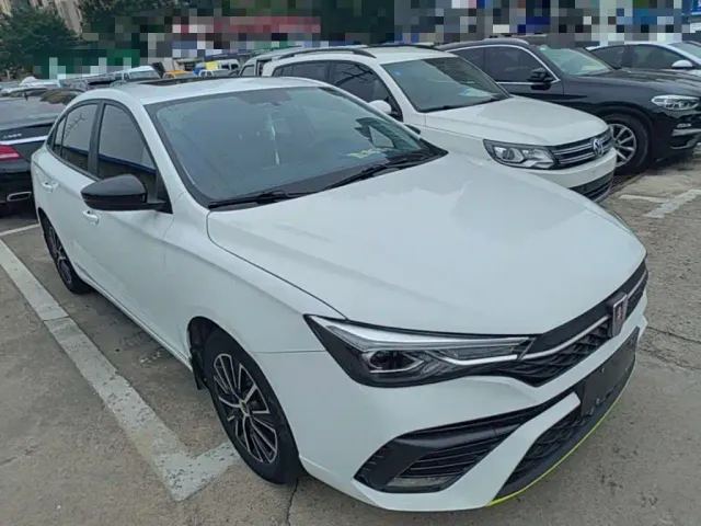 Roewe i5 — Фото автомобиля 3