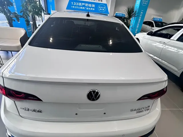 Volkswagen Sagitar — Фото автомобиля 7