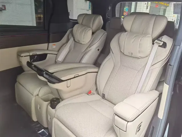 Toyota Vellfire — Фото автомобиля 5