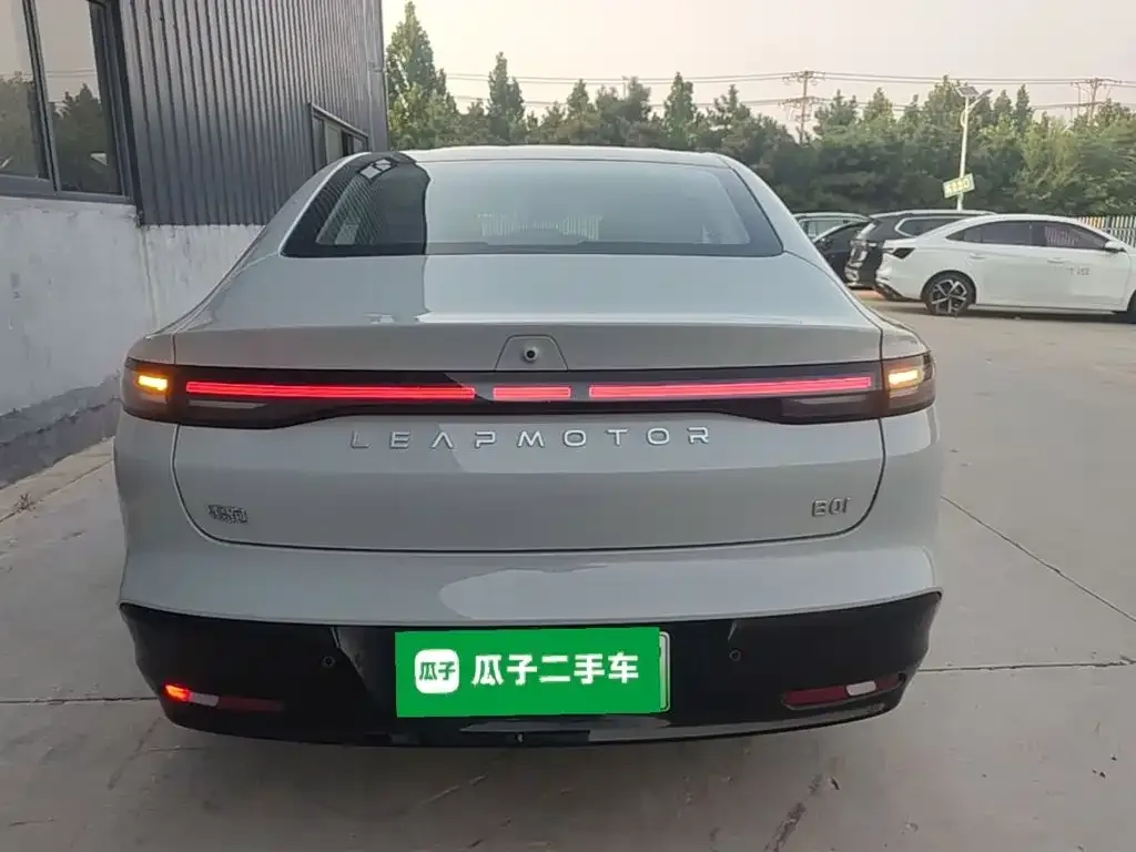 Leapmotor Leapmotor B01 2026 550 LiDAR Edition — Фото автомобиля 5