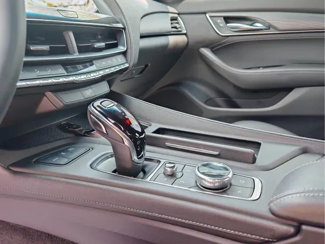 Cadillac CT5 — Фото автомобиля 12