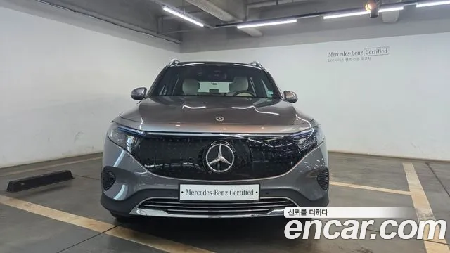 Mercedes-Benz EQB — Фото автомобиля 3