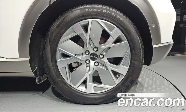 Genesis GV60 — Фото автомобиля 6
