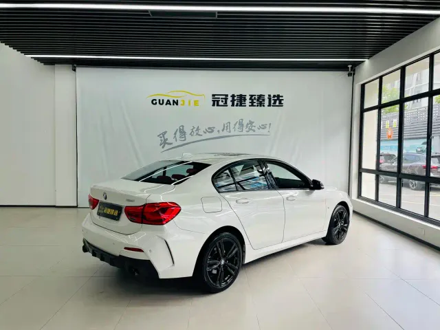 BMW 1 Series — Фото автомобиля 15