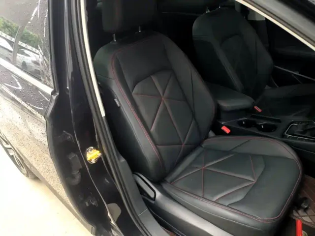 Volkswagen Lavida 2024 Model 300TSI DSG Starlight Leading Edition — Фото автомобиля 24