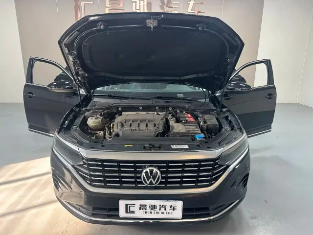 Volkswagen Passat — Фото автомобиля 15