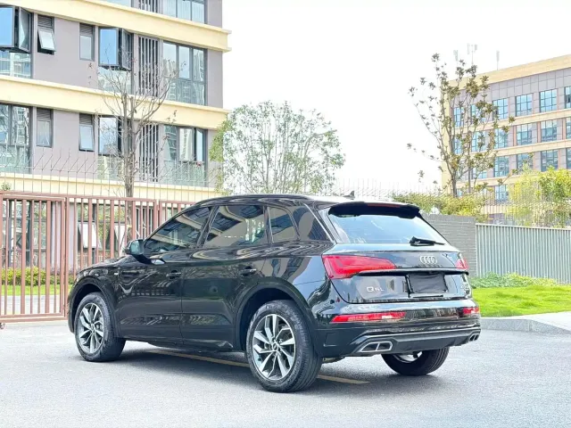 Audi Q5L — Фото автомобиля 14