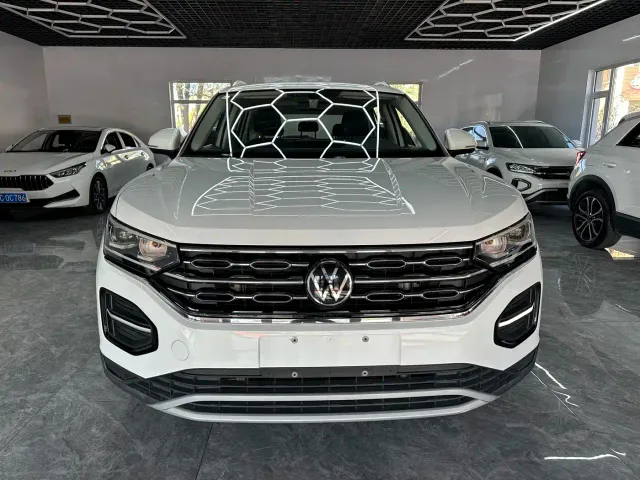 Фотография автомобиля — Volkswagen Tayron