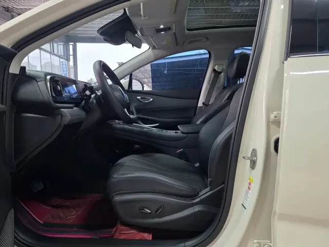 BYD Sealion 05 EV — Фото автомобиля 5