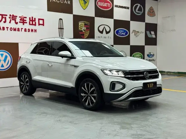 Volkswagen T-Roc — Фото автомобиля 3