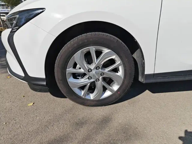 Buick Velite 6 — Фото автомобиля 22