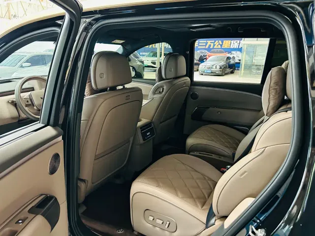 Li Auto Li Xiang L9 2026 Base Model — Фото автомобиля 10
